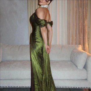 2025 Elegant Mermaid Evening Dresses Formal Party Gowns for Women Off The Shoulder Sleeveless Prom Gown
