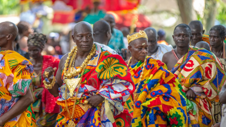 DRESS CODES AND THEIR CULTURAL SIGNIFICANCE IN REFLECTING STATUS MOURNING AND ROYALTY IN GHANA